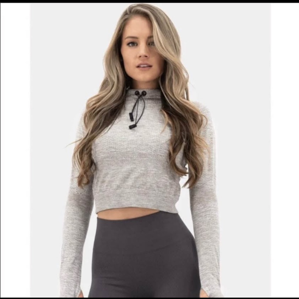 Balance Athletica The Purpose Cropped Hoodie in Beige‎